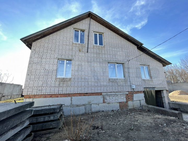 Дом 213 м² на участке 7 сот.