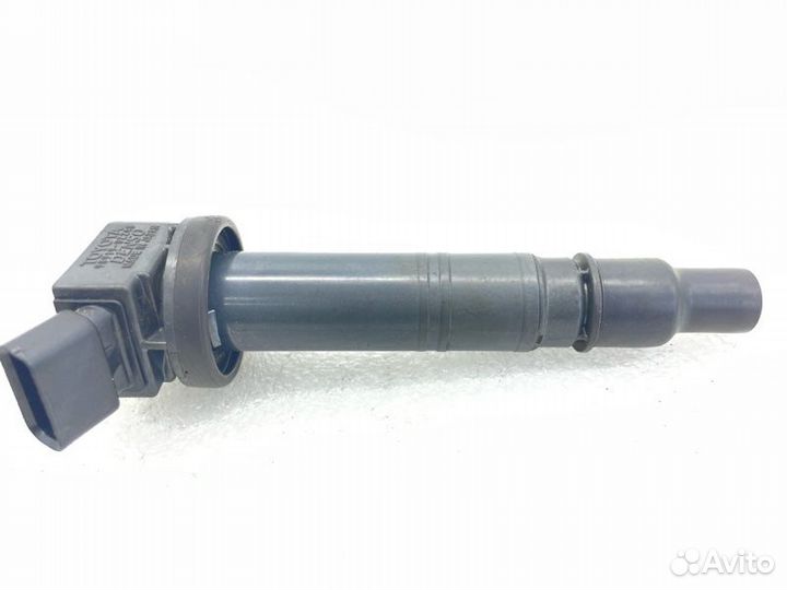 Катушка зажигания Toyota Voxy AZR60G 2.0 1azfse