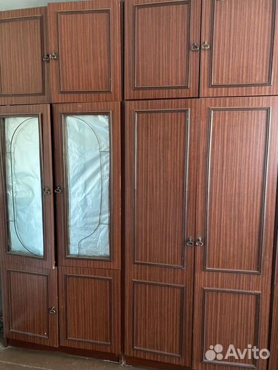 Шкаф распашной