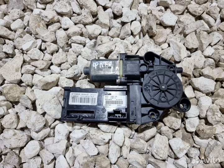 Моторчик стеклоподъемника Флюенс Fluence