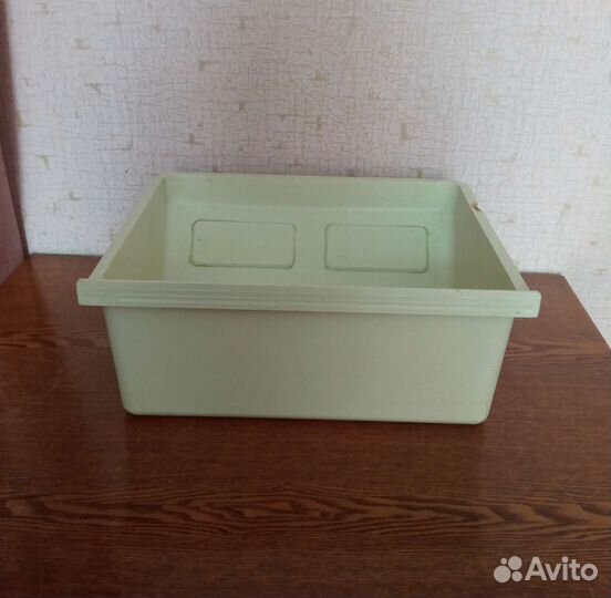 Ящик от советского холодильника