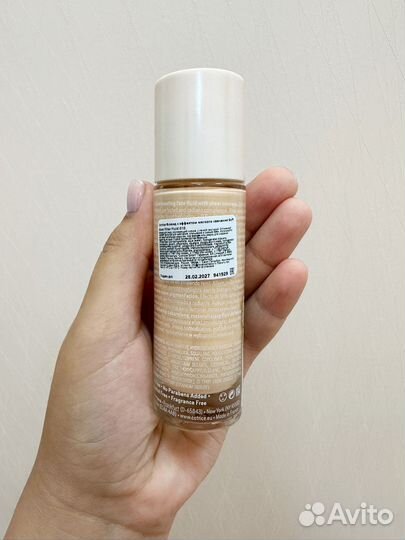 Catrice fluid soft glam filter оттенок 010