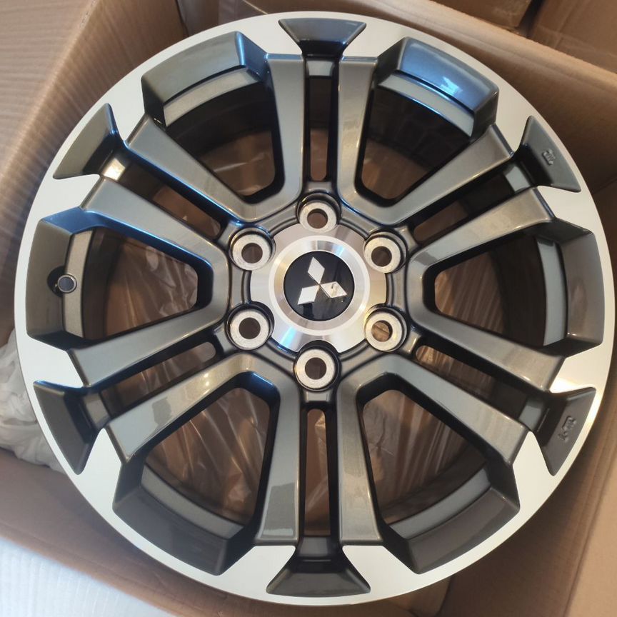 Литые диски Mitsubishi 7×R17 6×139.7
