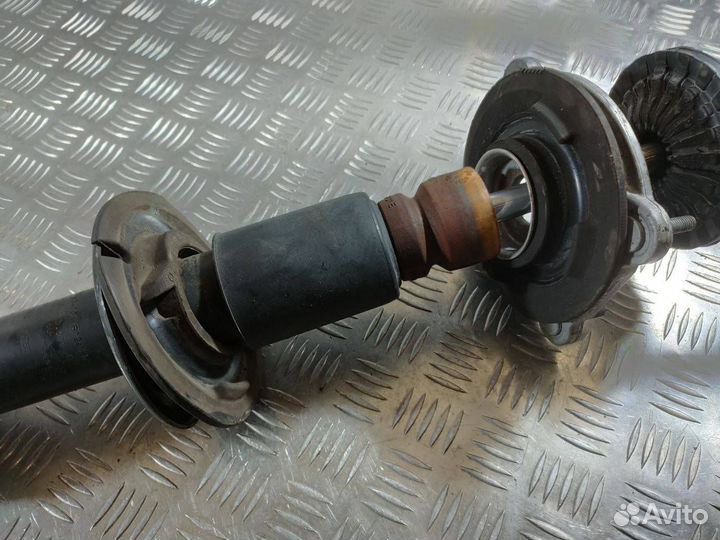 Амортизатор передний правый Audi A7 4G 2012