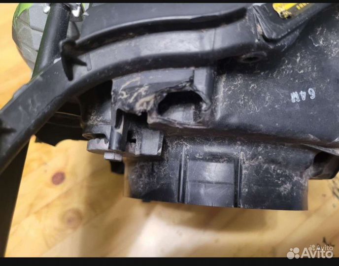 Фара на камри