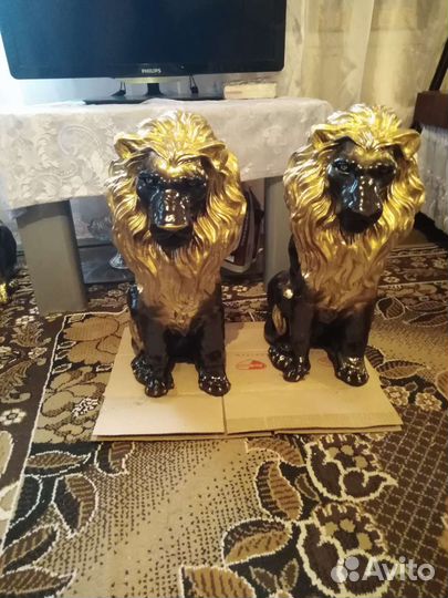 Статуя льва