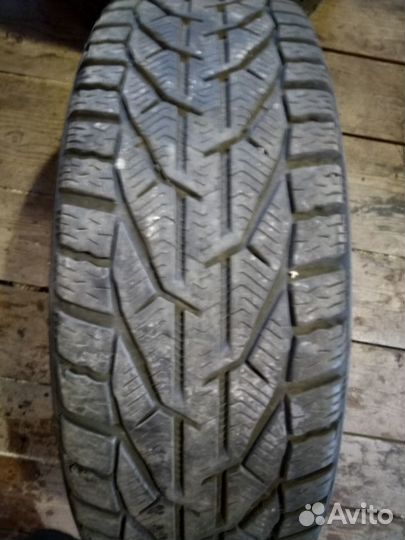 Toyo Observe GSi-5 205/60 R16 92T