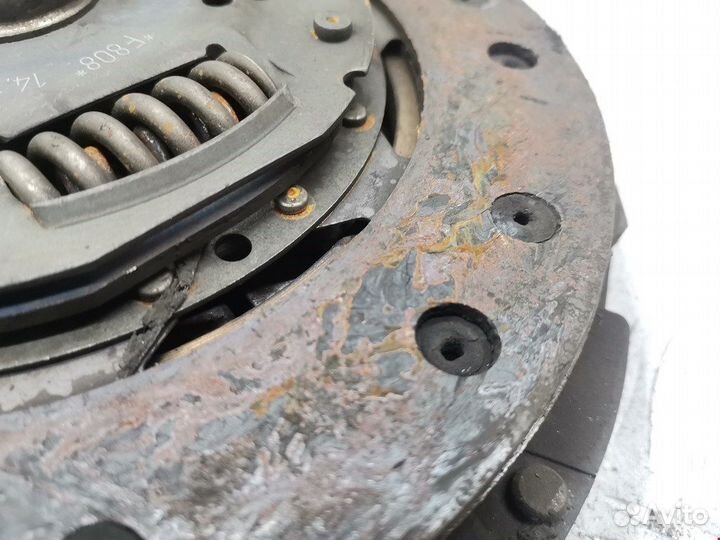 Маховик (демпфер сцепления) для Volkswagen Golf 4