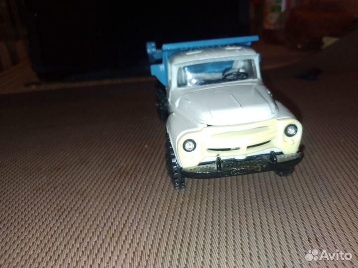 Модель ЗИЛ 130 ммз самосвал 555 СССР 1/43