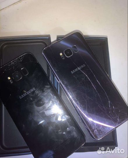 Самсунг с8+