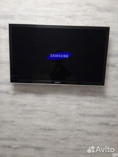 Телевизор Samsung UE37D5000PW