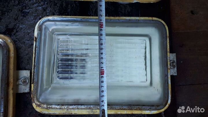 Ретро светильники от электротранспорта