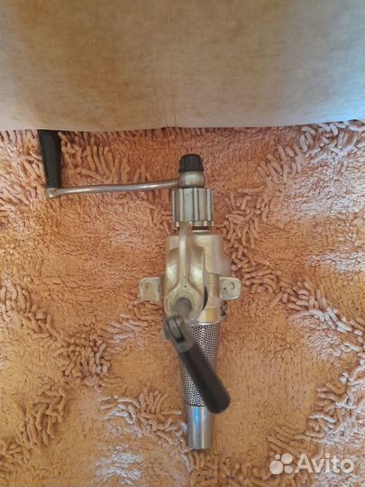 Механическая соковыжималка