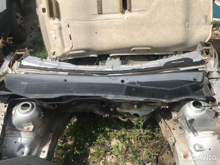 Панель воздухозаборника / Жабо Opel astra-H