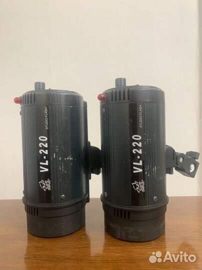 Вспышка студийная