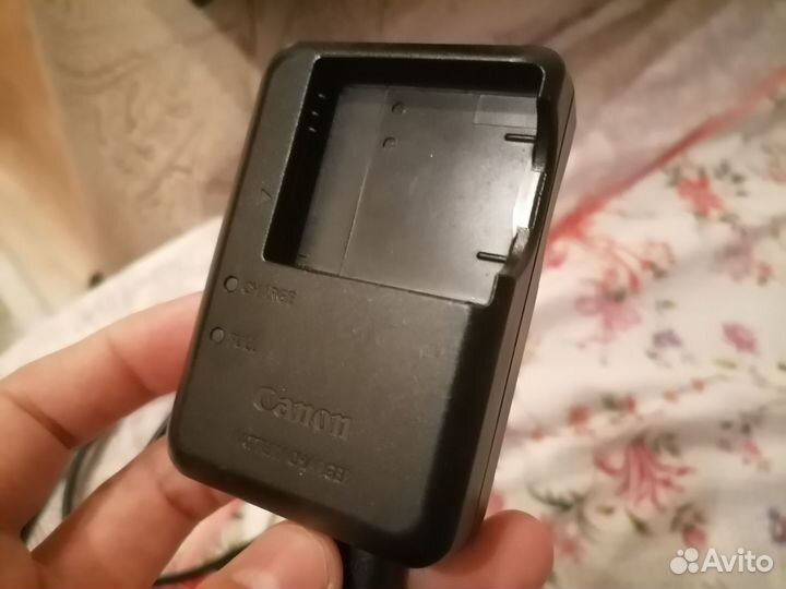 Зарядное устройство canon