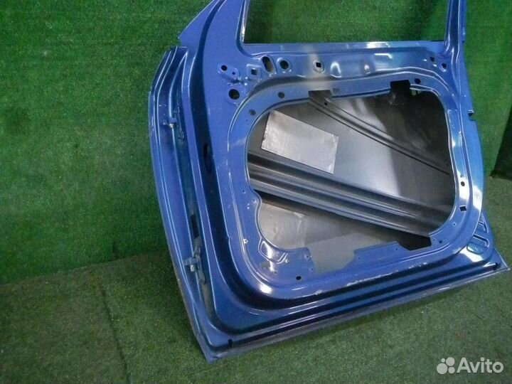 Дверь передняя правая Volvo XC90