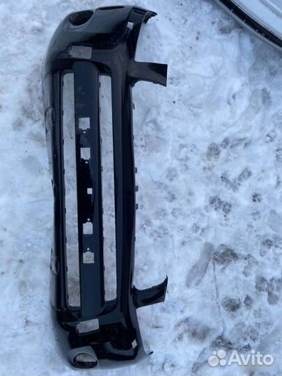 Бампер передний Toyota Rav4 2005-2010