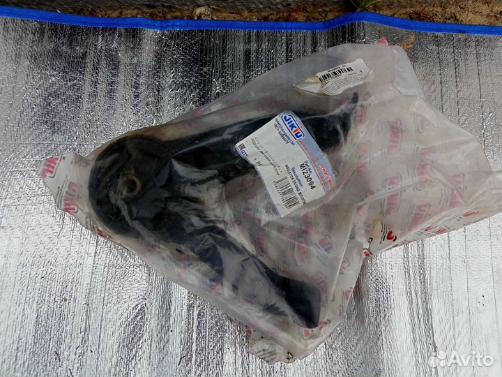 Подушка двигателя