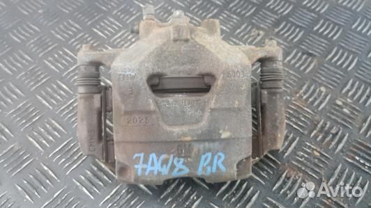 Суппорт тормозной передний правый opel mokka (7AG18N701)