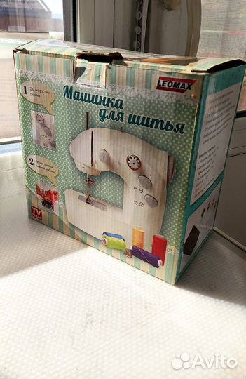 Мини швейная машинка