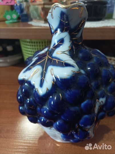 Кувшин фарфоровый Лфз-1литр винограднаялоза