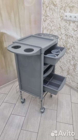 Парикмахерское кресло, мойка, тележка, стол маникю