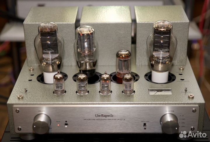 Ламповый усилитель Line Magnetic LM-217 IA (Китай)