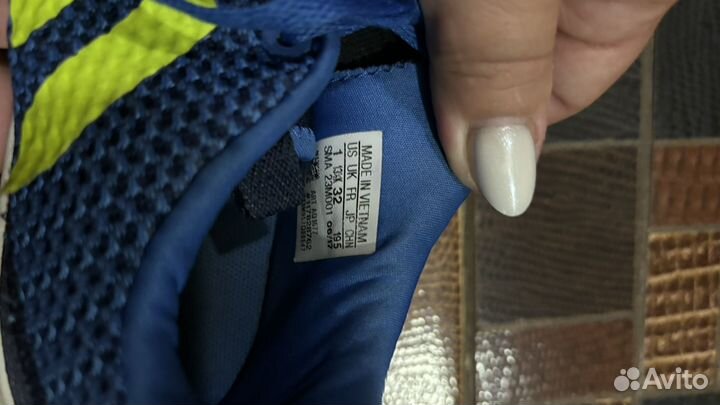 Кроссовки adidas