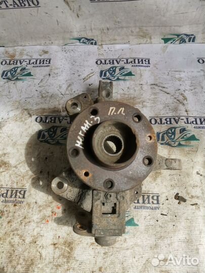 Кулак поворотный передний левый Renault Megane III