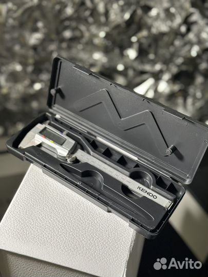 Штангенциркуль цифровой