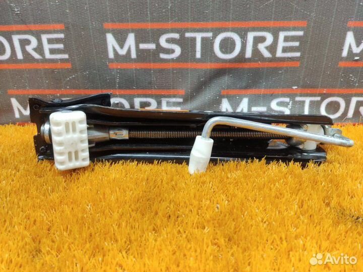 Домкрат Mercedes-Benz C-Class W203 271.946 2005