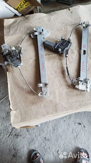 Стеклоподъемник задний прав.лев Hyundai Solaris