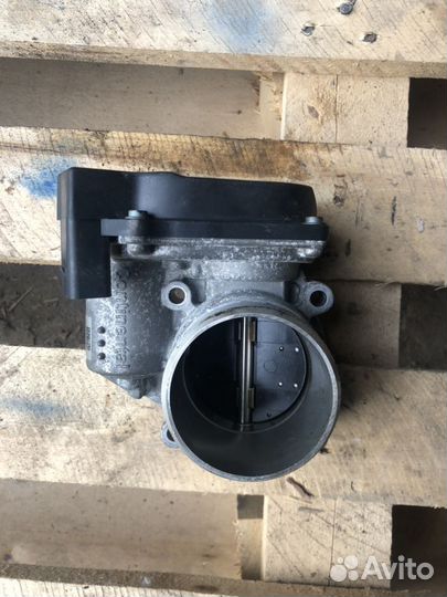 Дроссельная заслонка VW Tiguan 2.0 CAW