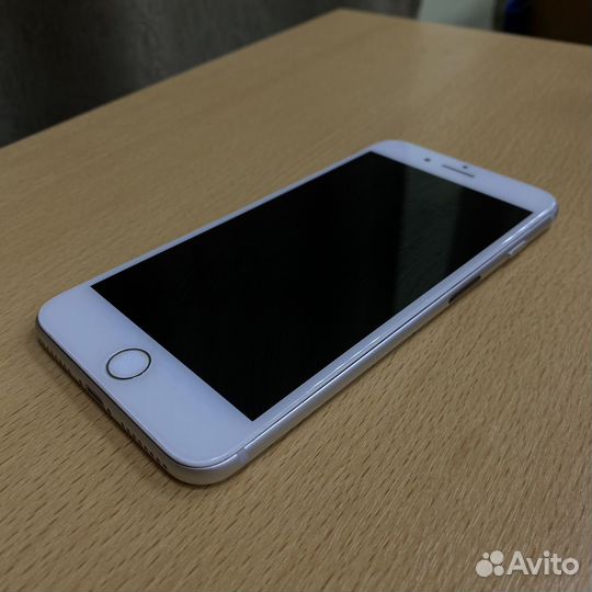 Телефон iPhone 8 plus обмен
