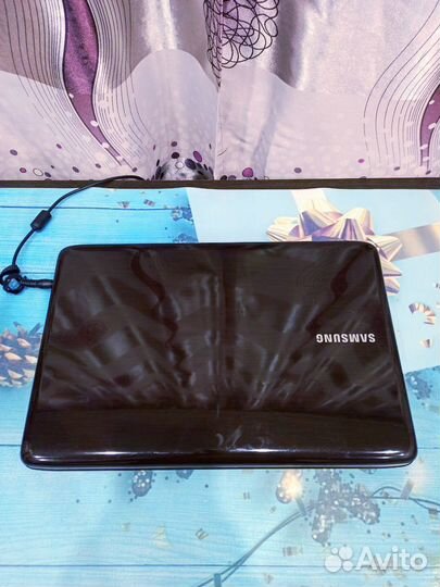 Ноутбук Samsung Core i5/8Gb/SSD 120GB