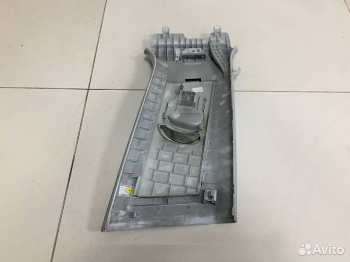 Обшивка стойки Skoda Rapid 2012-2020