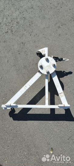 Крепление для запасного колеса largus