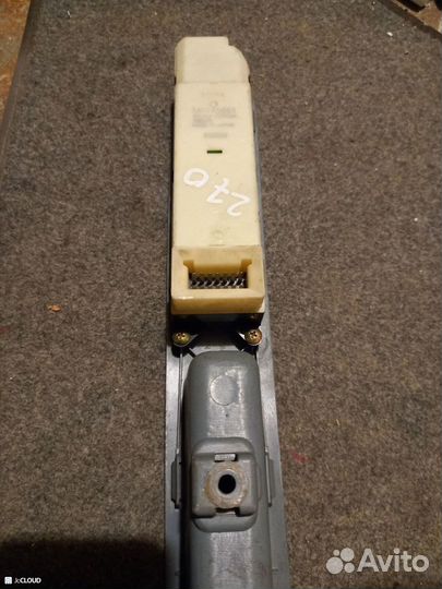 Блок упр. стеклоподьемниками на mitsubishi dion CR