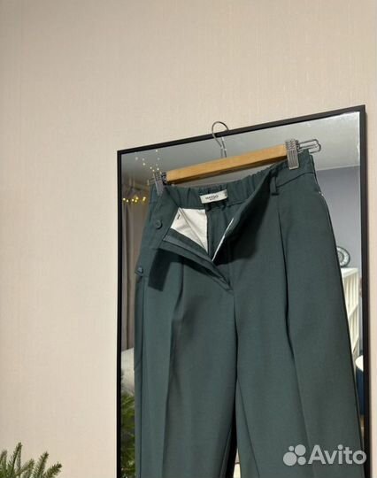 Брюки женские укороченные