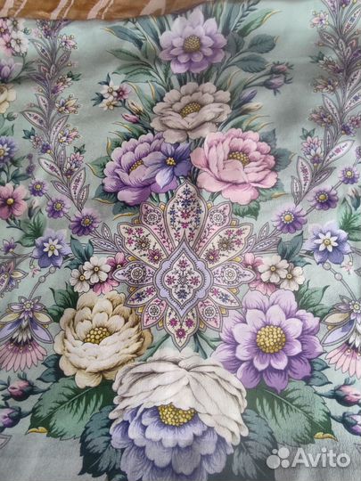 Павловопосадский платок шелк