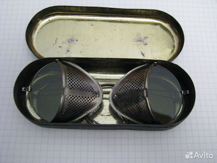 Очки круглые солнцезащитные США 1918 год