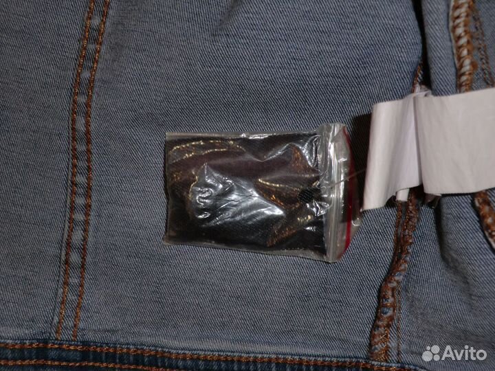 Куртка джинсовая