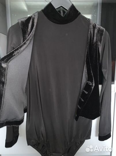 Костюм для спортивно- бальных танцев латина