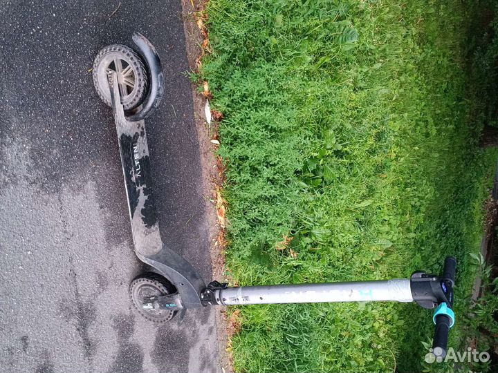 Самокат взрослый электрический бу