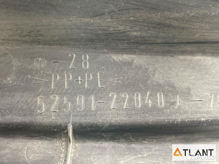 Подкрылок задний правый toyota mark II wagon blit