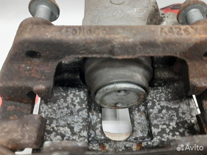 Суппорт задний левый Ford Focus 3 2011-2019