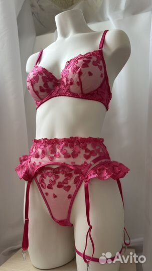 Комплект нижнего белья с сердечками