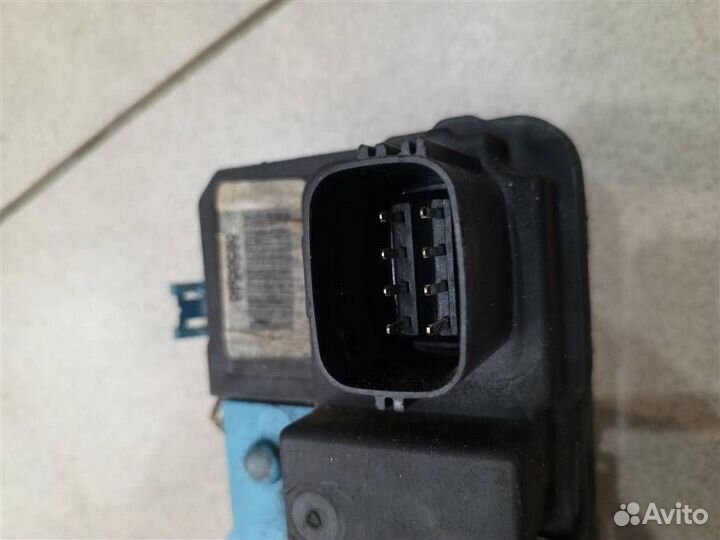 Замок двери передней правой Volvo XC90 2002-2014