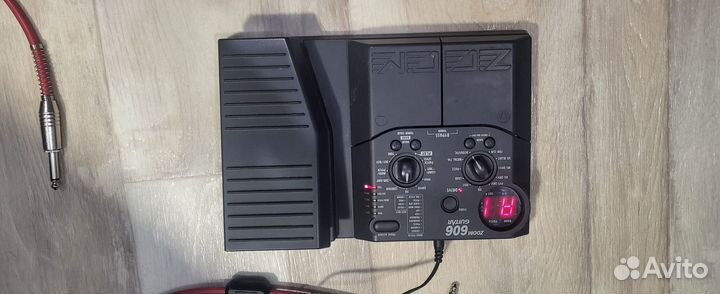 Гитарный процессор Zoom 606